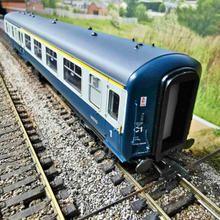 Load image into Gallery viewer, Bachmann - BR Mk2 - First Class - Brake Corridor Coach - No.14033 - OO Gauge