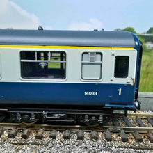 Load image into Gallery viewer, Bachmann - BR Mk2 - First Class - Brake Corridor Coach - No.14033 - OO Gauge