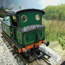 Load image into Gallery viewer, Hatton's - SECR P Class 0-6-0T Locomotive - No. 178 - In SE&CR Full Lined Green (With Brass) - DCC Ready - 00 Gauge