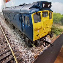 Load image into Gallery viewer, Heljan Class 25 in Weathered BR Blue Livery - Numbered 25034 - Analogue - OO Gauge