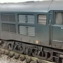 Load image into Gallery viewer, Hornby 00 Gauge Class 31 A1A-A1A Locomotive in BR Blue Livery - Analogue