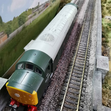 Load image into Gallery viewer, Lima Class 47 Diesel Locomotive - Atlantic Conveyor - BR Green - No. 40106 - 00 Gauge - Analogue