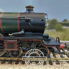 Load image into Gallery viewer, Hornby - R2232 - Castle Class - 4-6-0 - Kenilworth Castle - No.4097 - Great Western Railway Livery - OO Gauge - DCC Ready