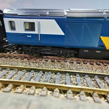 Load image into Gallery viewer, Hornby - 2 Car Unit - HST Inter City 125 - Power and Dummy Car - No.s. 43010 & 43011 - OO Gauge