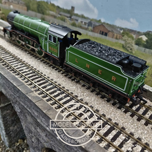 Load image into Gallery viewer, Bachmann - 31-555 - Class V2 - 2-6-2 - Gresley - Steam Locomotive - LNER Lined Apple Green Livery - No.4801 - OO Gauge - Analogue