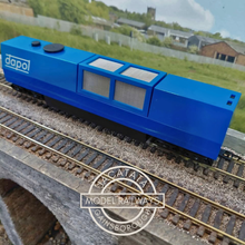 Load image into Gallery viewer, Dapol - B800 - Track Cleaner - UK Couplings - OO Gauge - Unused