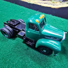 Load image into Gallery viewer, Corgi Classics - Railway Express Agency - Mack B Series Semi - Ref.No. 52801