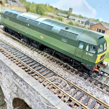 Load image into Gallery viewer, Bachmann/Heljan - Class 47 - Isambard Kingdom Brunel - Diesel Locomotive - BR 2 Tone Green - No. D1662 - OO Gauge