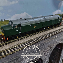 Load image into Gallery viewer, Bachmann - Branchline - 32-475 - Class 40 - No. D368 - British Rail Green Livery - OO Gauge - Analogue