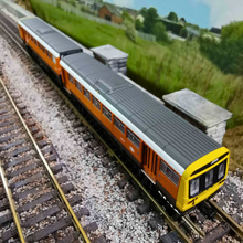 Load image into Gallery viewer, Dapol N Gauge Class 142 Locomotives Numbered 55542 & 55592