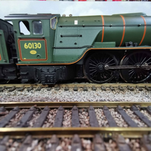 Load image into Gallery viewer, Bachmann Class A1 4-6-2 60130 - Kestrel - in BR Green - Locomotive - O0 Gauge - Analogue
