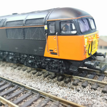 Load image into Gallery viewer, Hornby Class 56 'Load haul' Diesel Locomotive - No. 56 083 - Analogue - OO Gauge
