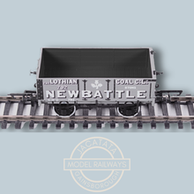 Load image into Gallery viewer, Oxford Rail - OR76MW4005 - 4 Plank Wagon - Lothian Coal Company - Newbattle - 792 - OO Gauge