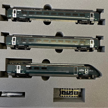 Load image into Gallery viewer, KATO K10-1673 - Paddington Bear - Hitachi Class 800/0 GWR 5 Car Set - N Gauge