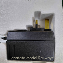 Load image into Gallery viewer, Hornby - R1023 - Virgin Trains 125 Set - Virgin High Speed Train - OO Gauge