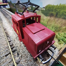 Load image into Gallery viewer, Tri-ang - R252/254 - Steeple Cab - Electric Locomotive - Maroon - 00 Gauge - Analogue