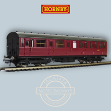 Load image into Gallery viewer, Hornby - R4521 - BR Gresley Suburban - Non Vestibuled - Lavatory - Composite Coach - BR Crimson - No.E88090E - OO Gauge