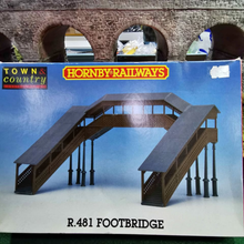 Load image into Gallery viewer, Hornby Railways - Town & Country - R481 Footbridge - OO Gauge