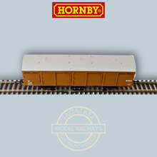 Load image into Gallery viewer, Hornby - R6682D - Extra Long CCT - 1274 - LNER Brown Livery - OO Gauge