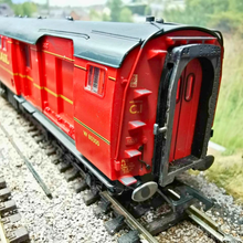 Load image into Gallery viewer, Bachmann - TPO Sort Van - Royal Mail Coach - W 80300 - OO Gauge