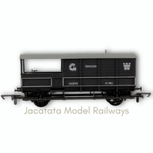 Load image into Gallery viewer, Airfix - GMR (Great Model Railways) - 54363-5 - GWR - 20T Brake Van - No.114875 - Swindon - OO Gauge