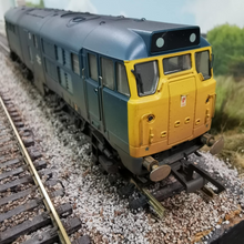 Load image into Gallery viewer, Hornby 00 Gauge Class 31 A1A-A1A Locomotive in BR Blue Livery - Analogue
