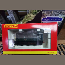Load image into Gallery viewer, Hornby Class 08 BR 0-6-0 Diesel Electric Shunter - Weathered BR Green - No. 3256 - OO Gauge - DCC Fitted
