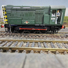 Load image into Gallery viewer, Hornby Class 08 BR 0-6-0 Diesel Electric Shunter - Weathered BR Green - No. 3256 - OO Gauge - DCC Fitted
