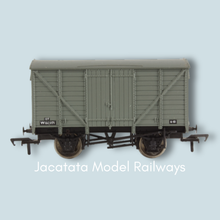 Load image into Gallery viewer, Bachmann Branchline - 37-775 - 12T Planked Ventilated Van - 1833971 - BR Grey Livery - OO Gauge
