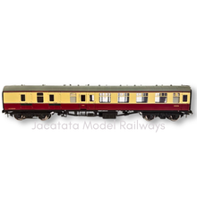 Load image into Gallery viewer, Bachmann - 39-077A - Mk1 BSK - Brake - Standard Corridor Coach - BR Crimson &amp; Cream - E34226 - OO Gauge
