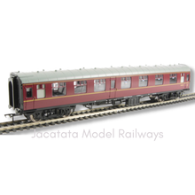 Load image into Gallery viewer, Bachmann - 39-126E - Mk1 - RCK Composite Corridor - First Class Coach - W16198 - BR Maroon Livery - OO Gauge
