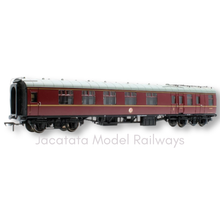 Load image into Gallery viewer, Bachmann - 39-226 - Mk1 - BCK - Brake Composite Corridor Coach - E21202 - BR Maroon Livery - OO Gauge
