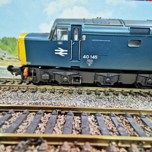 Load image into Gallery viewer, Bachmann DCC Ready Class 40 Diesel Locomotive No.40145

