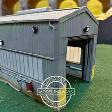 Load image into Gallery viewer, Bachmann - Scenecraft - 44-126 - Single Road Servicing Shed - OO Gauge
