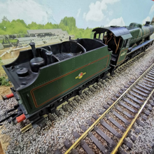 Load image into Gallery viewer, OO Gauge Bachmann Class Jubilee 4-6-0 Locomotive &#39;Baroda&#39; - Numbered 45587 - Analogue
