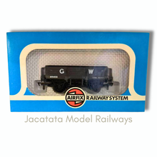 Load image into Gallery viewer, Airfix - GMR (Great Model Railways) - 54372-9 - 5 Plank - Open Wagon - No. 109458 - GWR Grey - OO Gauge
