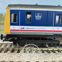 Load image into Gallery viewer, Hornby - R2508A - Class 121 - Bubble Car - Single Car DMU - Driving Motor Brake - Network South East Livery - No.55025 - OO Gauge - DCC Ready - With Passengers and Crew in situ
