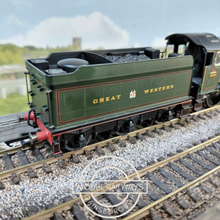 Load image into Gallery viewer, Hornby - Class 6000 - 4-6-0 - Steam Locomotive - Great Western Green Livery - King Stephen - 6029 - OO Gauge - Analogue
