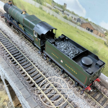 Load image into Gallery viewer, Hornby - Class 6000 - 4-6-0 - Steam Locomotive - Great Western Green Livery - King Stephen - 6029 - OO Gauge - Analogue
