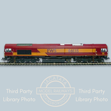 Load image into Gallery viewer, Bachmann - 32-725 - Class 66 - diesel Locomotive - EWS Livery - 66135 - OO Gauge - DCC Fitted

