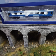 Load image into Gallery viewer, Bachmann - Midland Pullman 6 Car Unit DMU Set - Nanking Blue - OO Gauge - DCC Fitted
