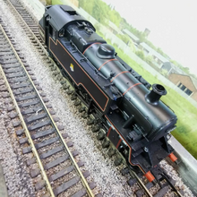 Load image into Gallery viewer, OO Gauge Bachmann Ivatt 2mt 2-6-2 Locomotive with early emblem - 82029 - Analogue
