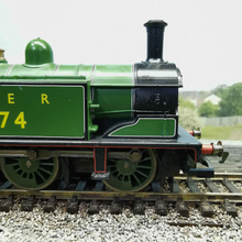 Load image into Gallery viewer, Hornby - Class J83 - Tank Locomotive - LNER Livery - No. 8474 - OO Gauge - Analogue
