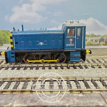 Load image into Gallery viewer, Heljan - Ruston &amp; Hornsby - 165DE - 0-6-0 Diesel Shunter - Repaint and Detailed as No.97652 - British Rail Blue - OO Gauge - DCC
