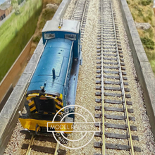 Load image into Gallery viewer, Heljan - Ruston &amp; Hornsby - 165DE - 0-6-0 Diesel Shunter - Repaint and Detailed as No.97652 - British Rail Blue - OO Gauge - DCC
