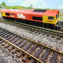 Load image into Gallery viewer, Dapol N Gauge Class 66 GBRf &#39;The Flying Dustman&#39; Locomotive in Biffa Livery
