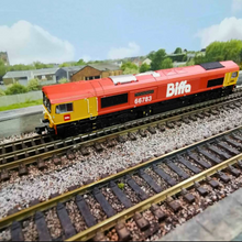 Load image into Gallery viewer, Dapol N Gauge Class 66 GBRf &#39;The Flying Dustman&#39; Locomotive in Biffa Livery

