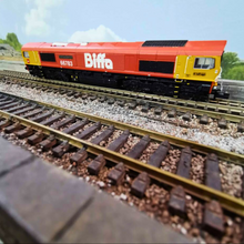 Load image into Gallery viewer, Dapol N Gauge Class 66 GBRf &#39;The Flying Dustman&#39; Locomotive in Biffa Livery
