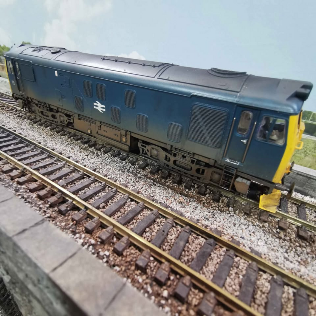 Bachmann '00' Gauge Class 25/1 Bo-Bo Diesel in BR Blue (Analogue).