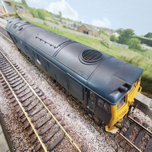 Load image into Gallery viewer, Bachmann &#39;00&#39; Gauge Class 25/1 Bo-Bo Diesel in BR Blue (Analogue).
